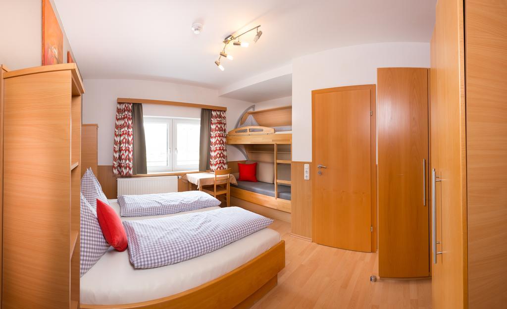 Appartements Am Edthof อีเบิน อิม พอนเกา ภายนอก รูปภาพ